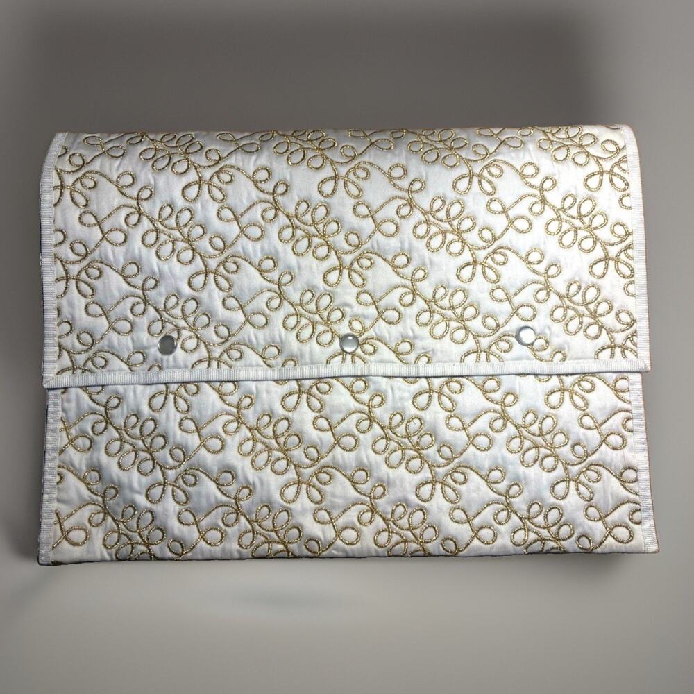 Vintage Maison Noël Paris Quilted Gold Embroidered Travel Case Cosmetic Pouch